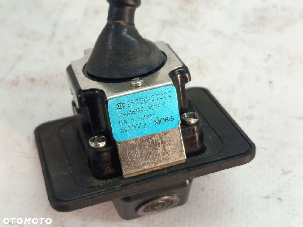 KIA OPTIMA III SEDAN KAMERA COFANIA TYŁ 95760-2T202 - 4