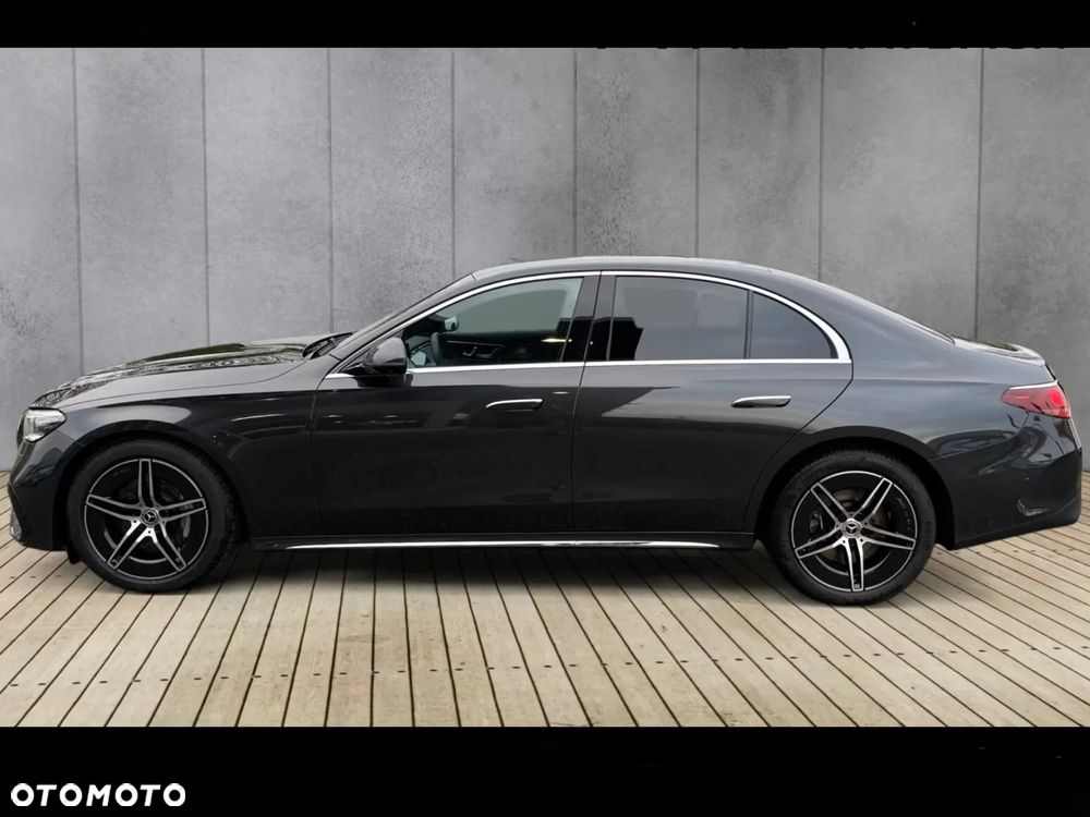 Mercedes-Benz Klasa E 220 d mHEV 4-Matic AMG 9G-Tronic - 5