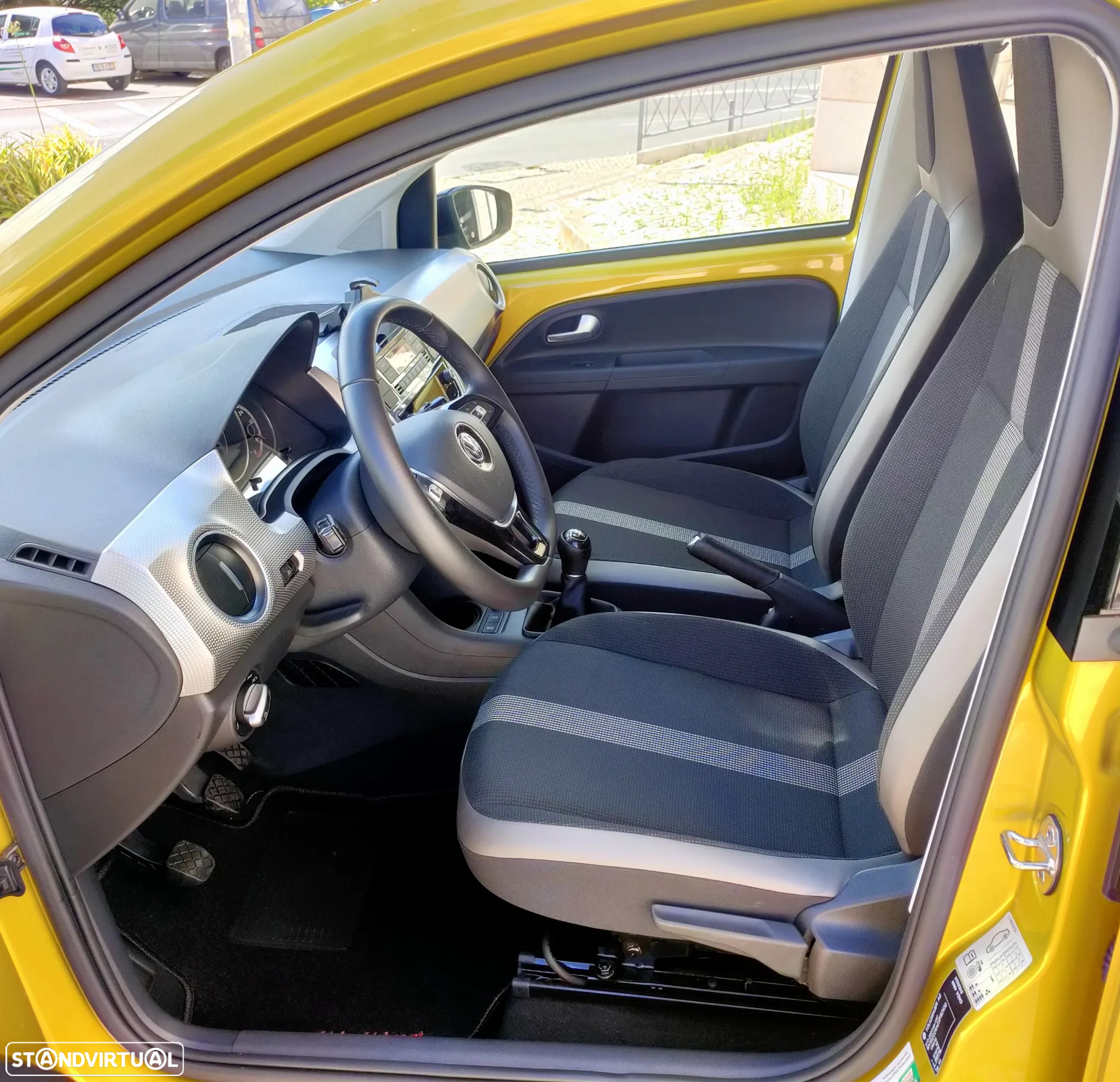 VW Up! 1.0 TSI High - 13