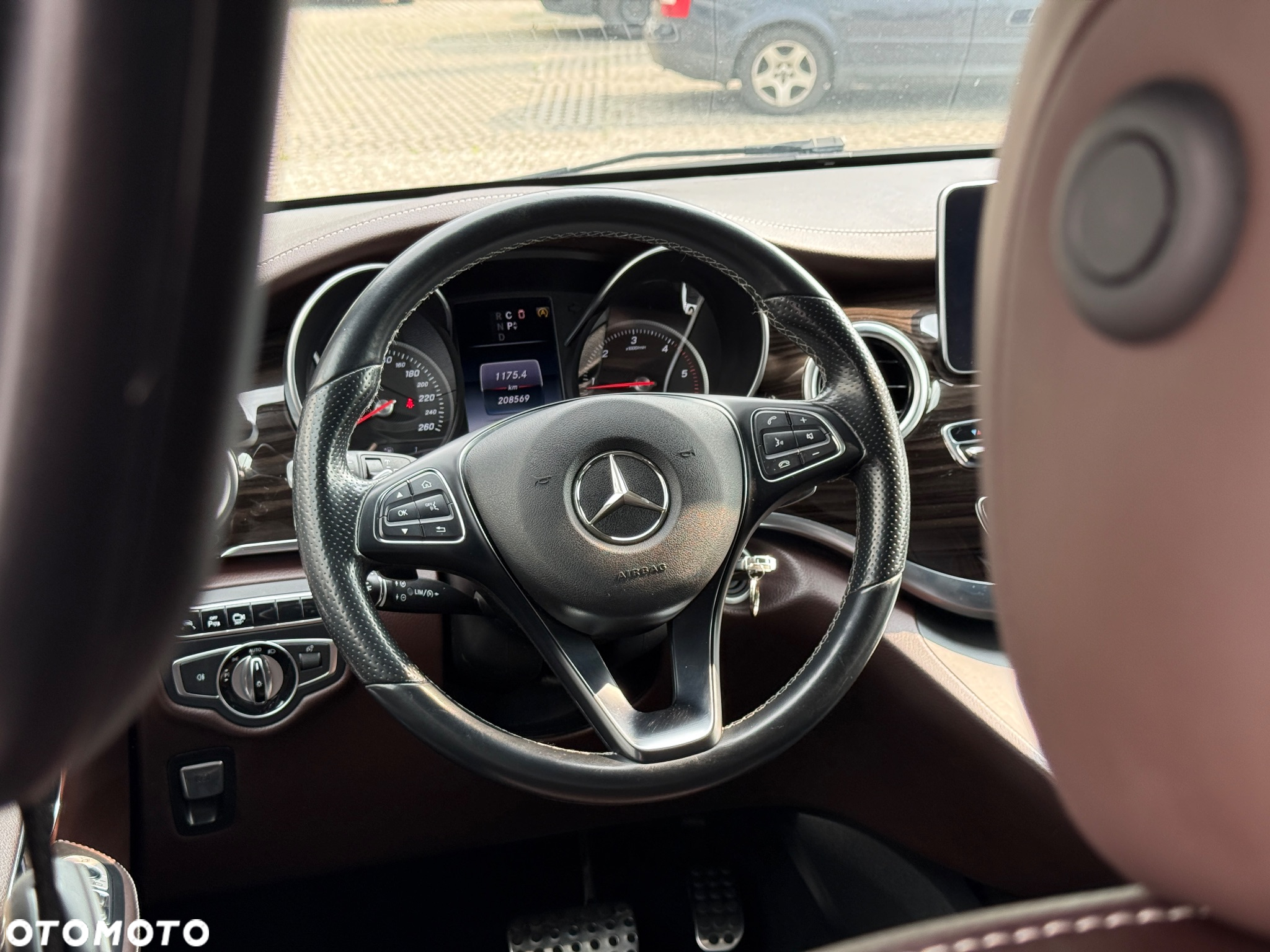 Mercedes-Benz Klasa V 250 (BlueTEC) d Avantgarde 7G-Tronic - 12