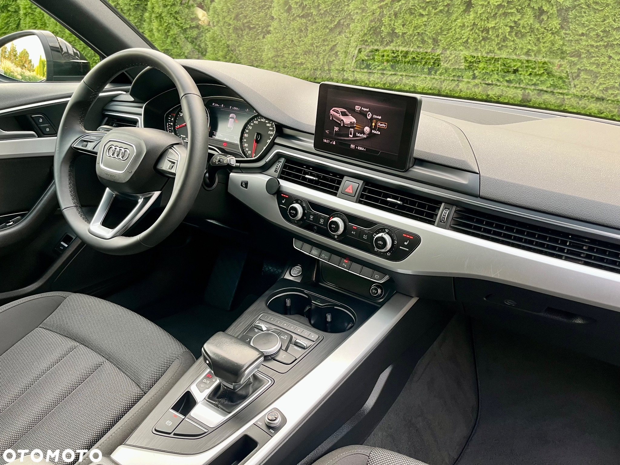 Audi A4 Avant 2.0 TDI Design S tronic - 34