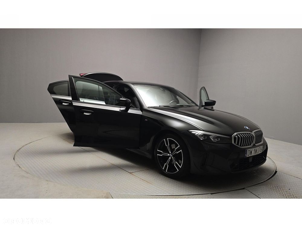 BMW Seria 3 320d xDrive M Sport - 14