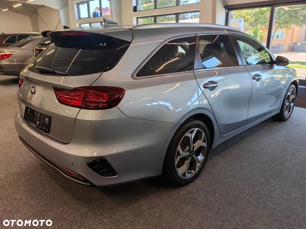 Kia Ceed SW 1.6 CRDi Platinum Edition - 4