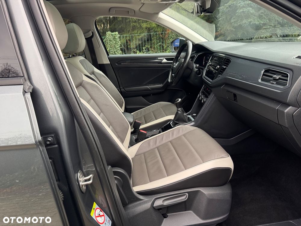 Volkswagen T-Roc 1.5 TSI GPF ACT Premium - 8