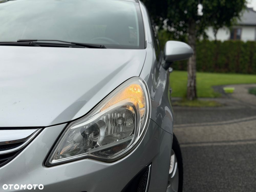 Opel Corsa 1.2 16V Color Edition - 10