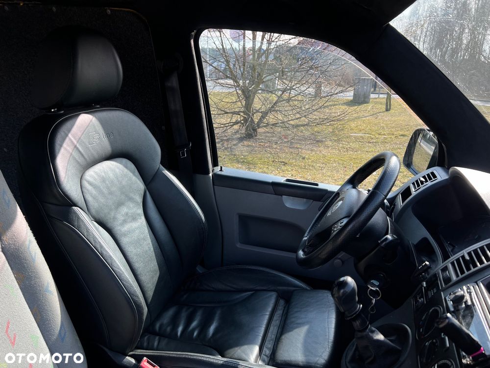 Volkswagen Transporter - 7