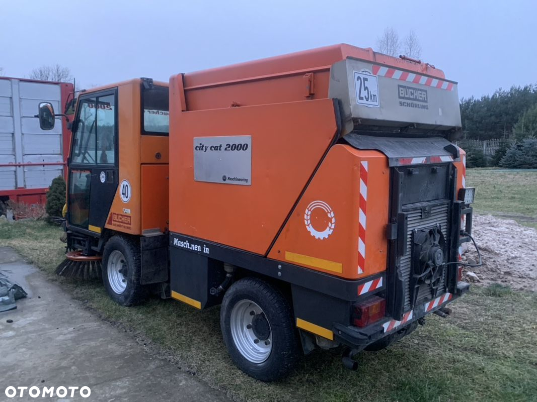 Kubota Bucher Guyer City Cat CC 2000 - 6