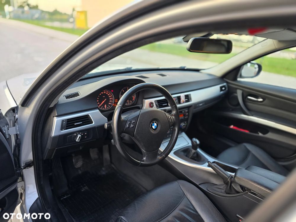 BMW Seria 3 318d - 7