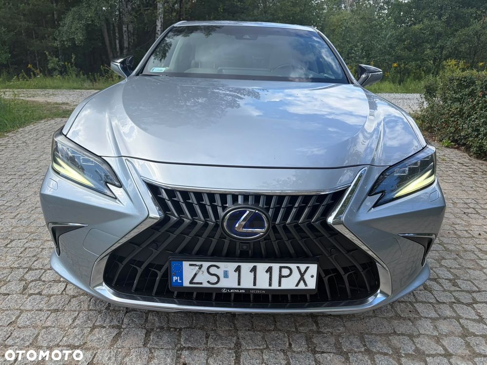 Lexus ES 300h Prestige - 2