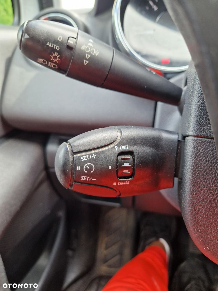 Peugeot 5008 - 13
