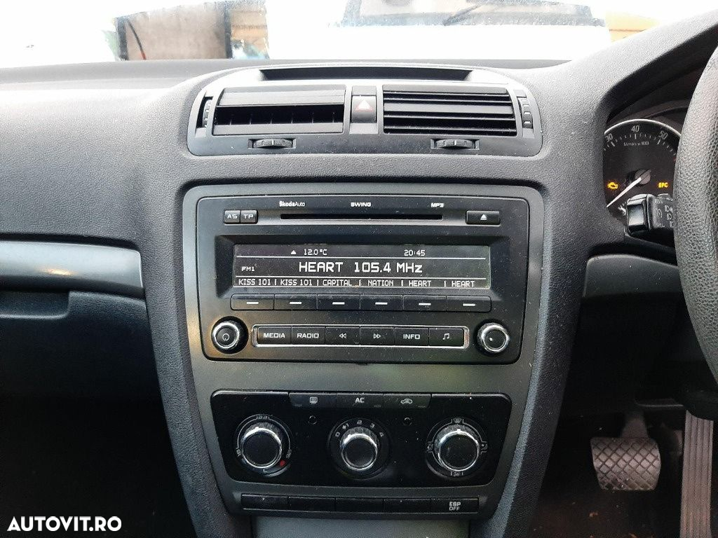 Debitmetru aer Skoda Octavia 2 2009 Berlina 1.4 TSI - 9