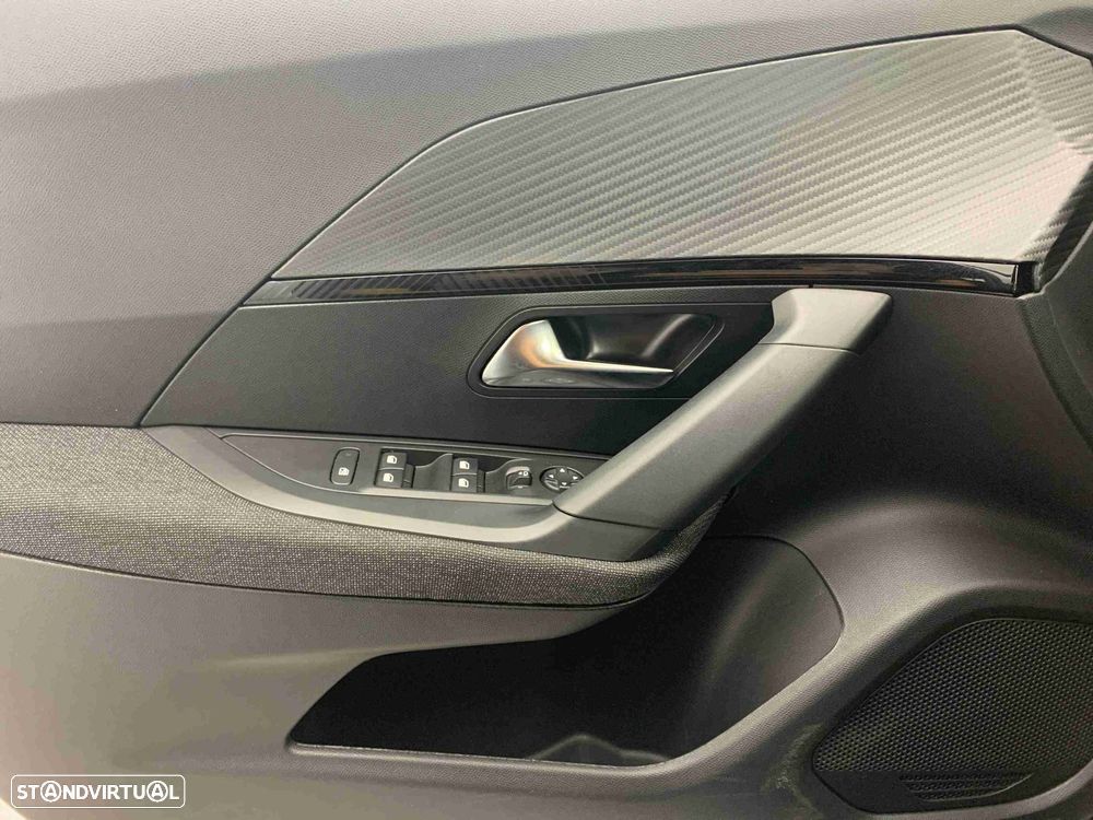 Peugeot 2008 1.2 PureTech Style - 11