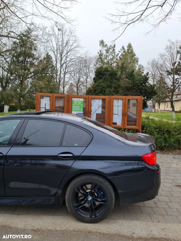BMW Seria 5 520d xDrive AT - 23