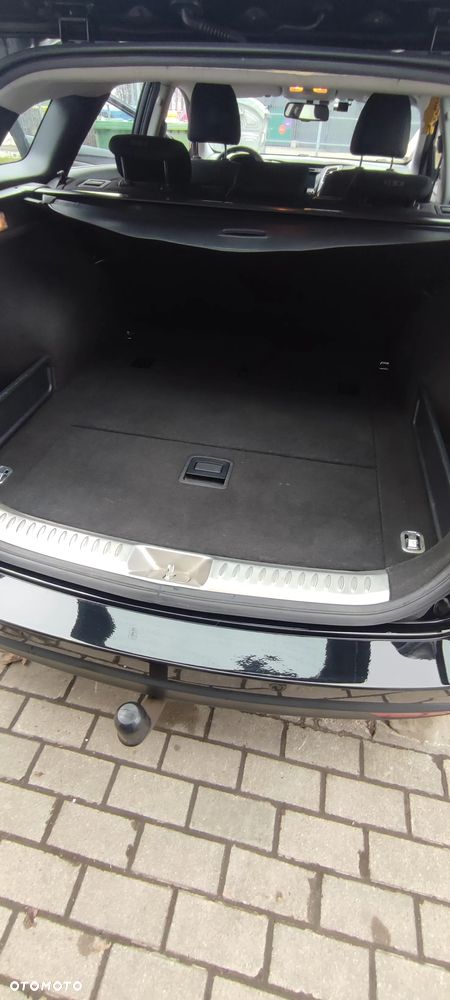 Hyundai i40 1.7 CRDi Comfort + - 35