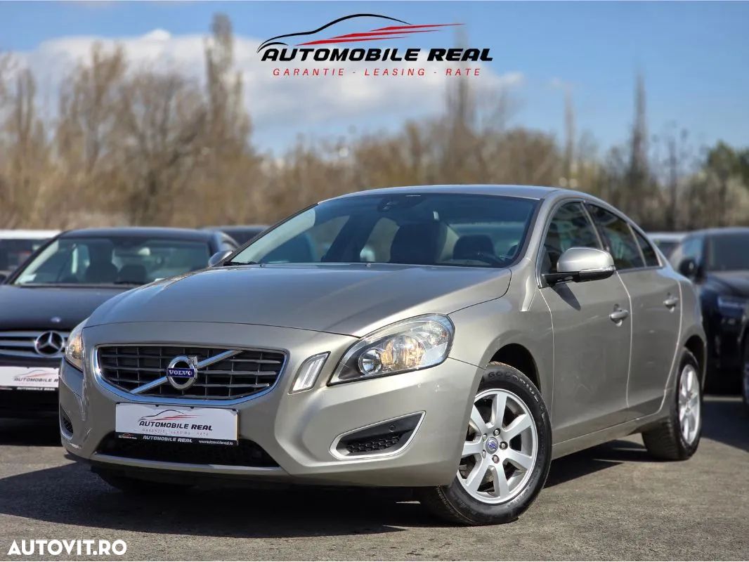 Volvo S60 D2 Momentum - 1