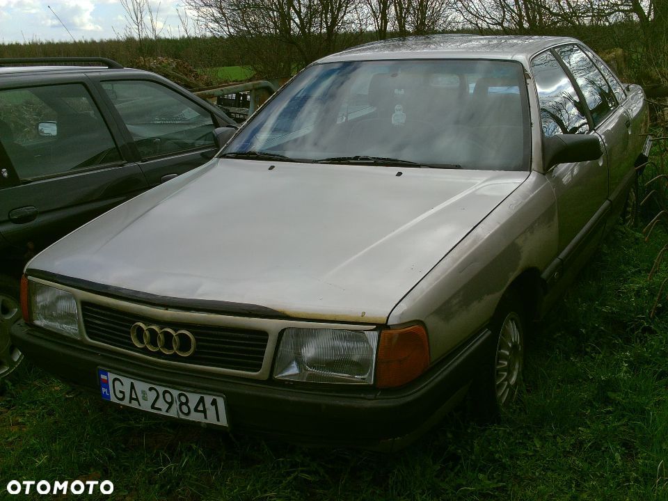 Audi 100 c3 c4 zderzak fotele drzwi klapa lampy kanapa wnetrze boczki kokpit i inne silnik 1,8 oraz 2,3benzyna - 1