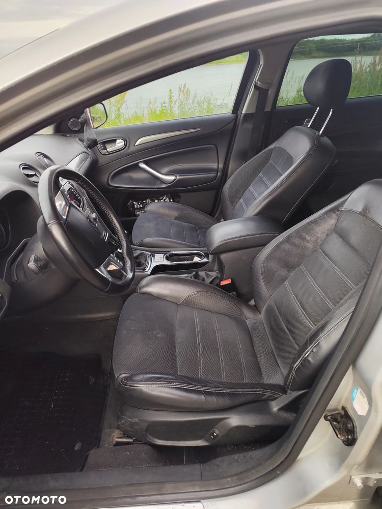 Ford Mondeo 2.0 TDCi Titanium - 8