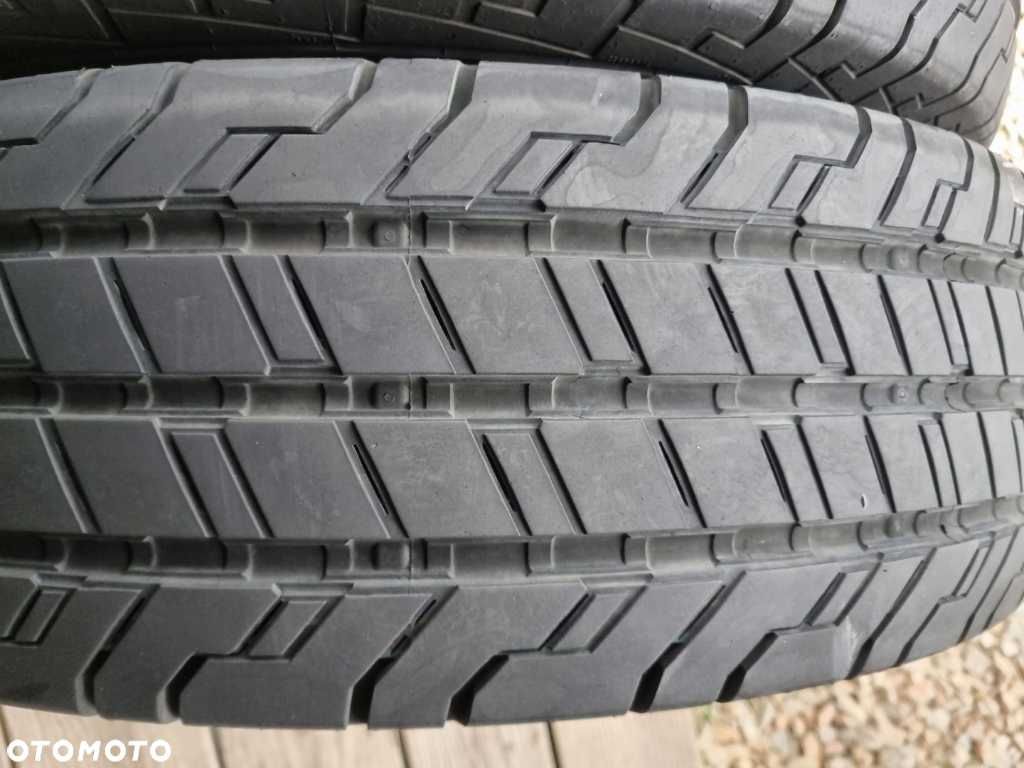 OPONY CONTI VAN CONTACT 100 225/75R16C 118/116R 2021r.4x8mm super stan - 2