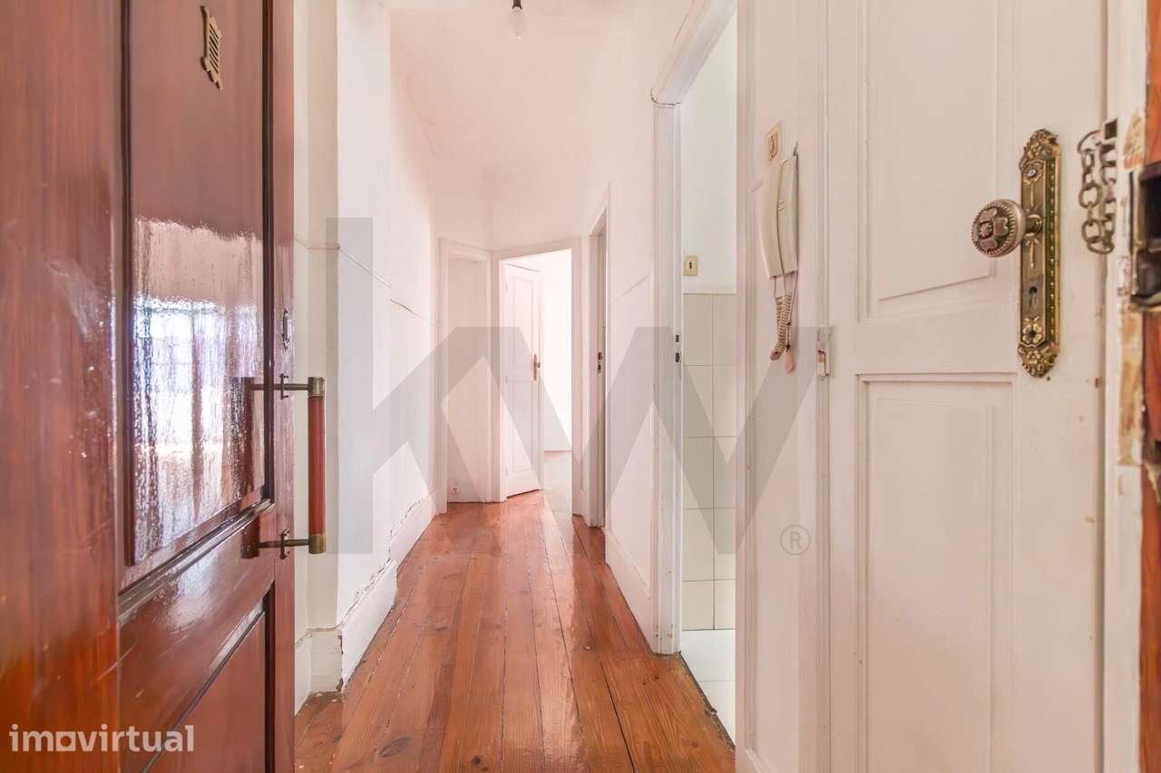 Apartamento T2+1 com excelente localização - Grande imagem: 3/44