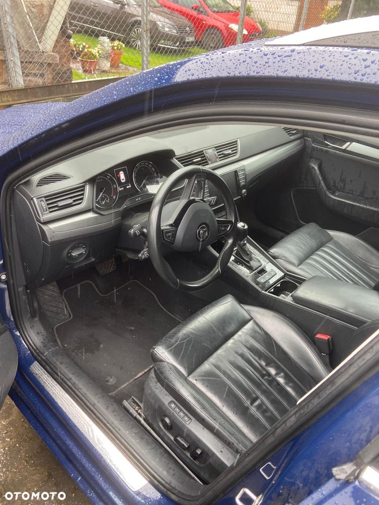 Skoda Superb 2.0 TDI Ambition DSG - 18
