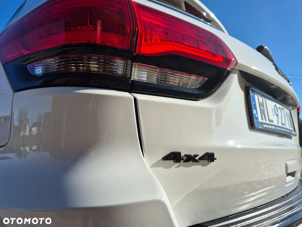 Jeep Grand Cherokee - 21