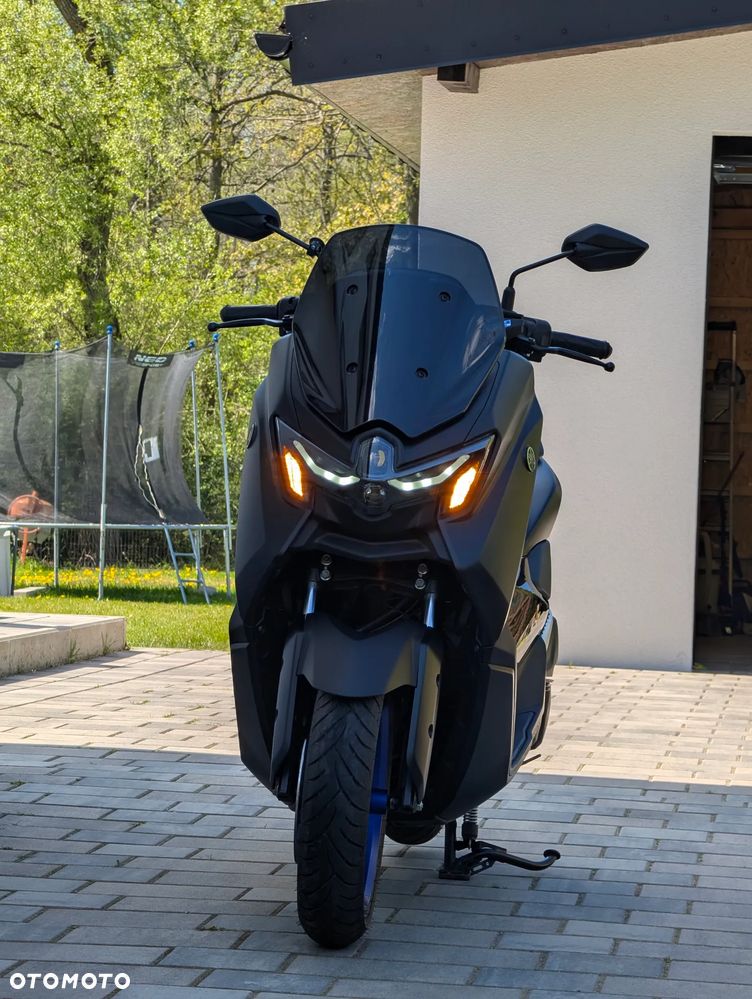 Yamaha NMAX - 10