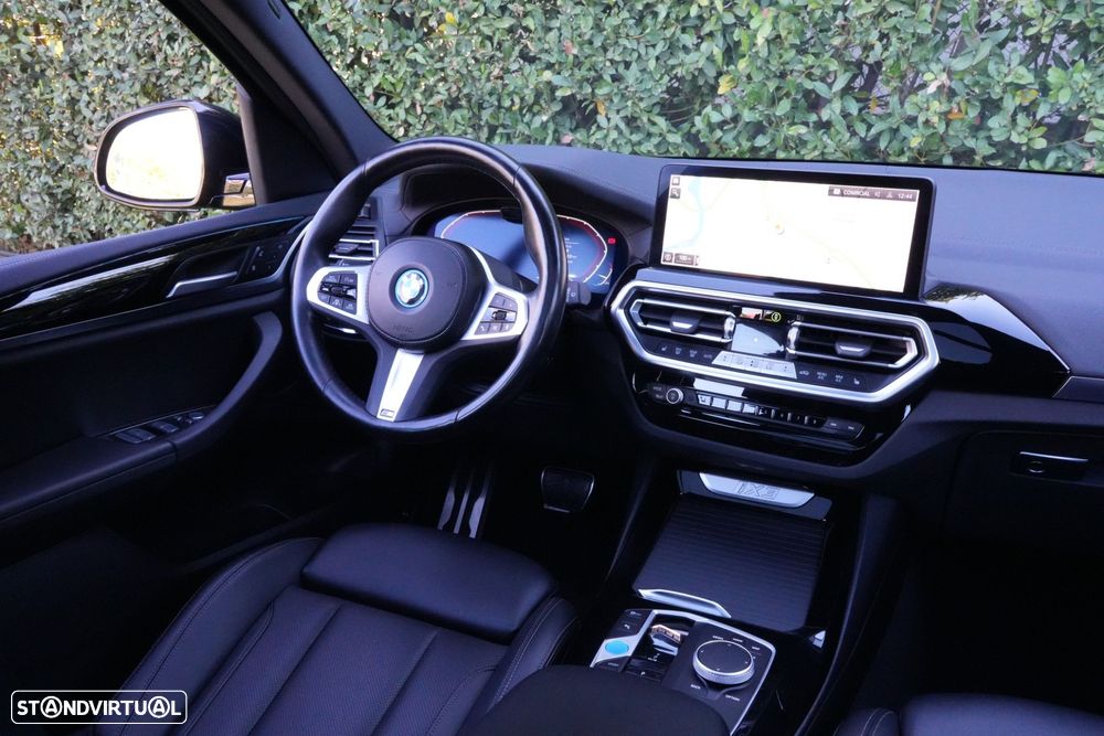 BMW iX3 M Sport Inspiring - 26