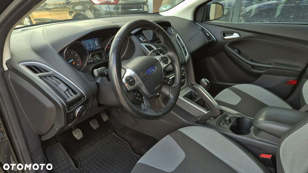 Ford Focus 1.6 EcoBoost Titanium - 13