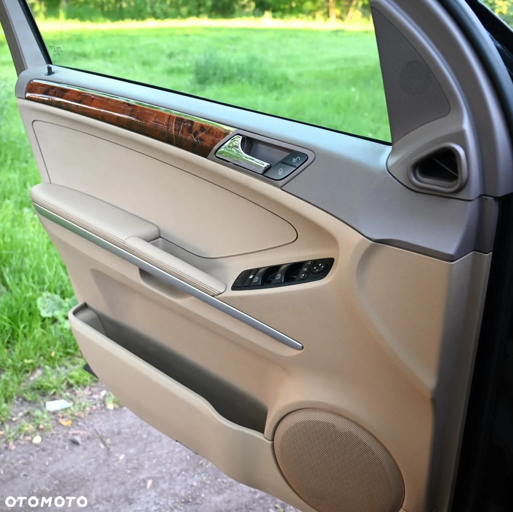 Mercedes-Benz ML 320 CDI 4-Matic - 29