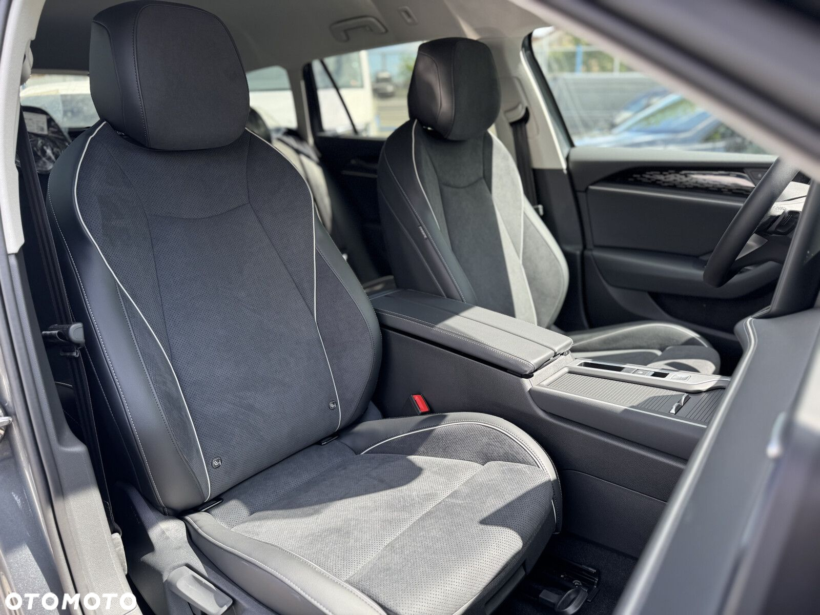 Volkswagen Passat - 32