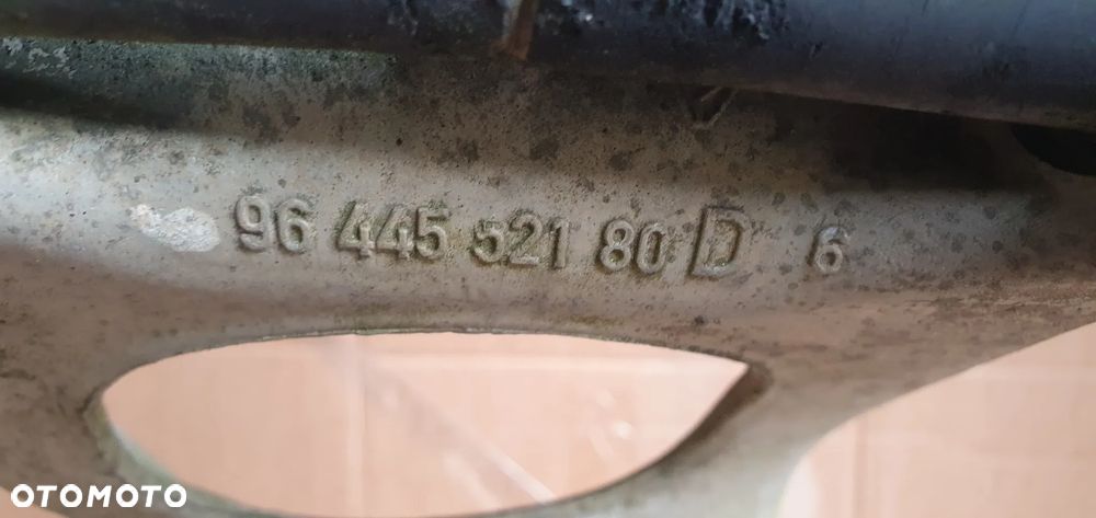 Wahacz prawy przód przedni prawy zwrotnica noga Peugeot 407 9644552180 - 8