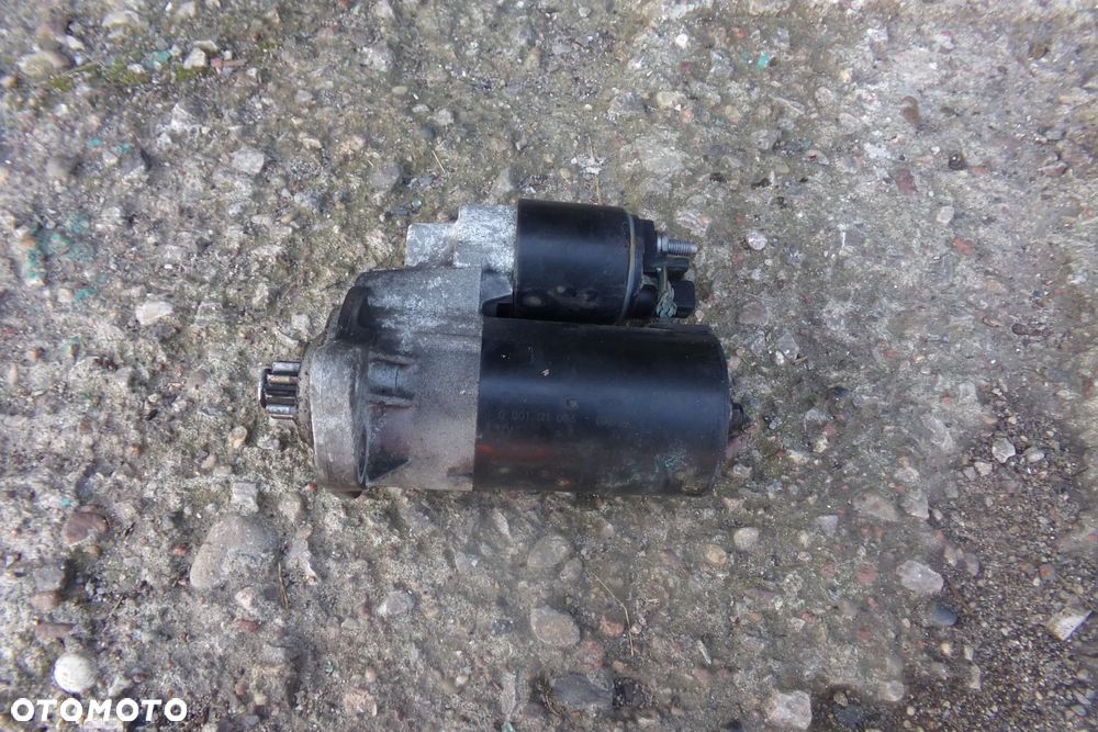 Rozrusznik 020911023 Bosch 0601121006 1,6b 105KM Audi VW Seat Skoda