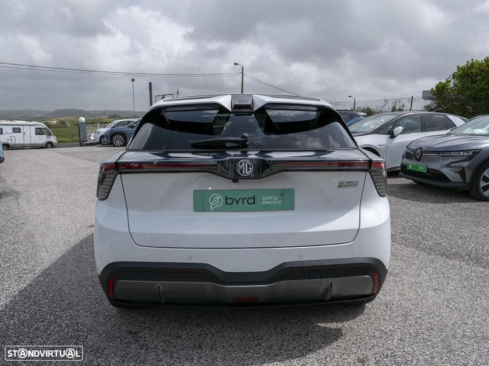 MG MG4 77 kWh Extended Range Luxury - 12