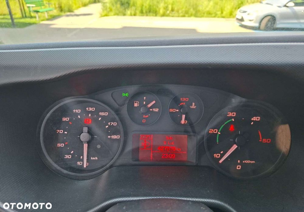 Iveco DAILY - 16