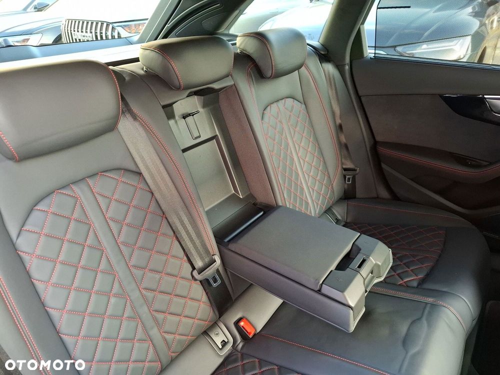 Audi A4 Avant - 23