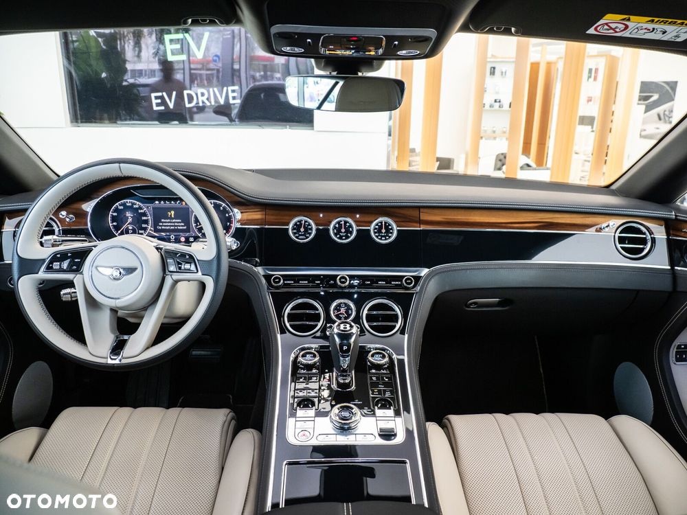 Bentley Continental GT - 16