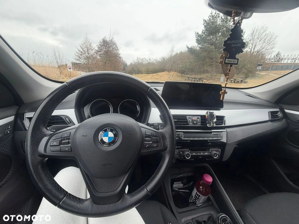 BMW X1 sDrive16d - 8