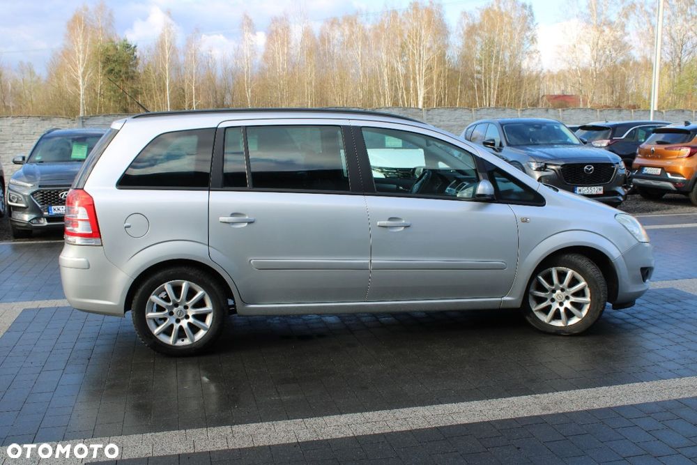 Opel Zafira - 7