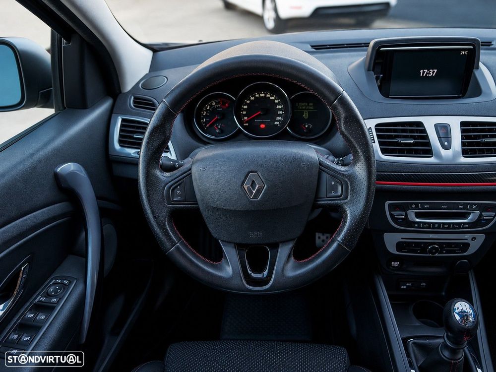 Renault Mégane Sport Tourer - 23