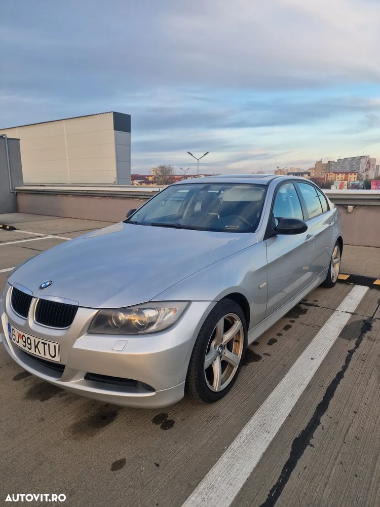 BMW Seria 3 320d Touring - 3