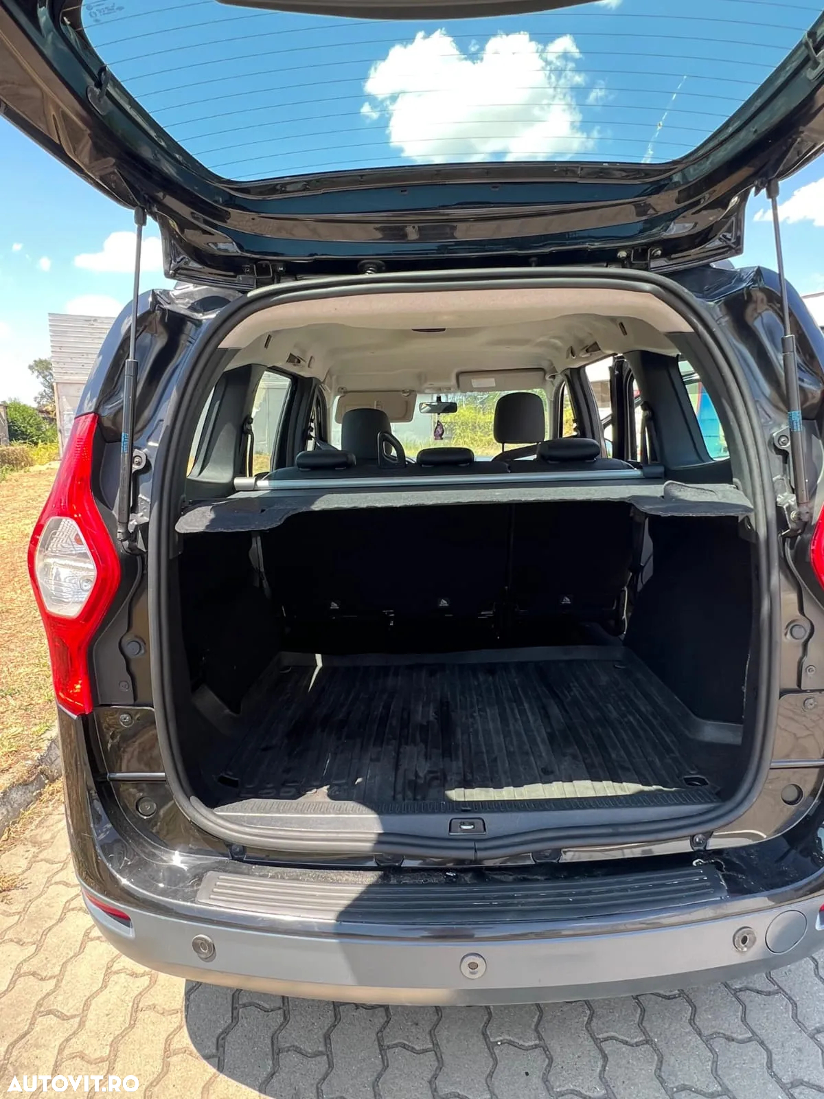 Dacia Lodgy 1.2 TCe 115 CP Laureate - 15