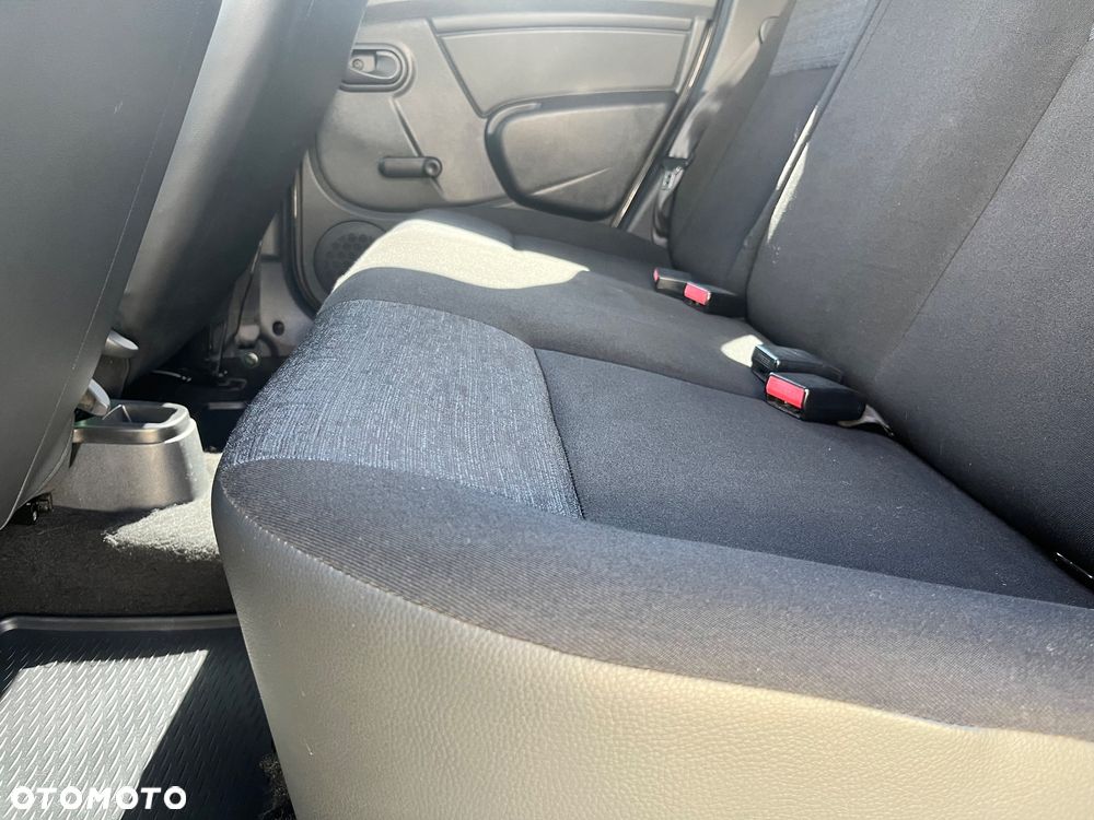 Dacia Duster 1.6 SL Delsey 4x4 - 27