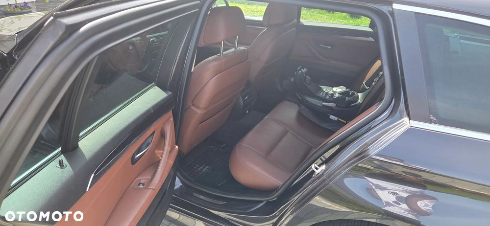 BMW Seria 5 520d - 12