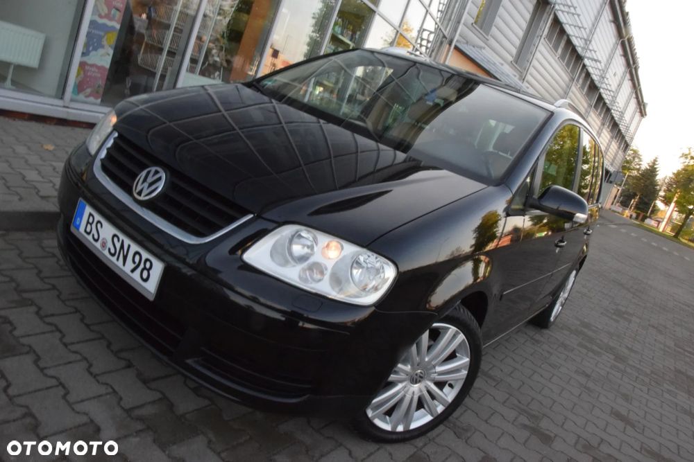 Volkswagen Touran - 34