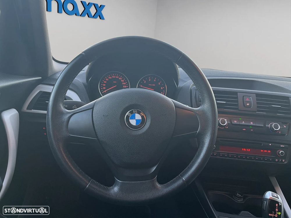 BMW 116 i Aut. Urban Line - 10