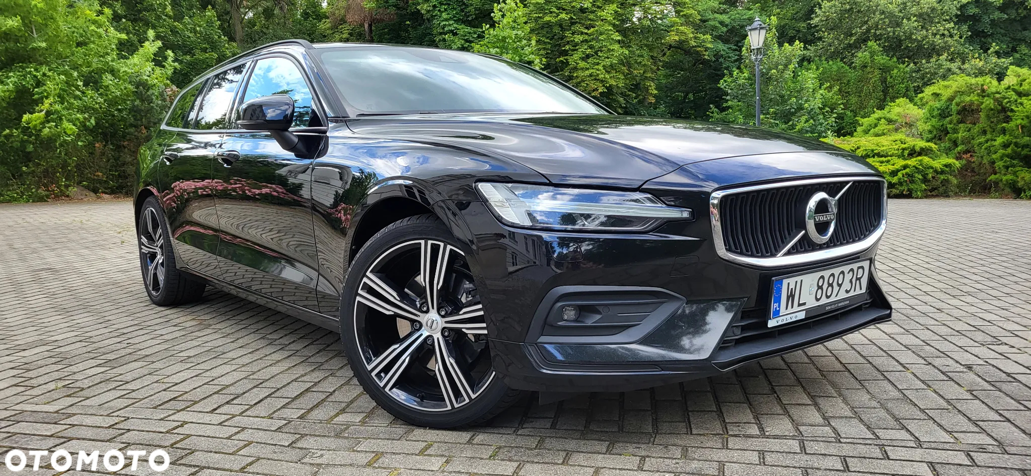 Volvo V60 D4 Momentum - 4