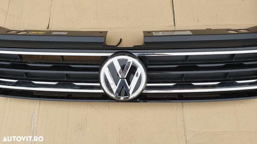 GRILA RADIATOR  VW TIGUAN 5N 2018 - 1