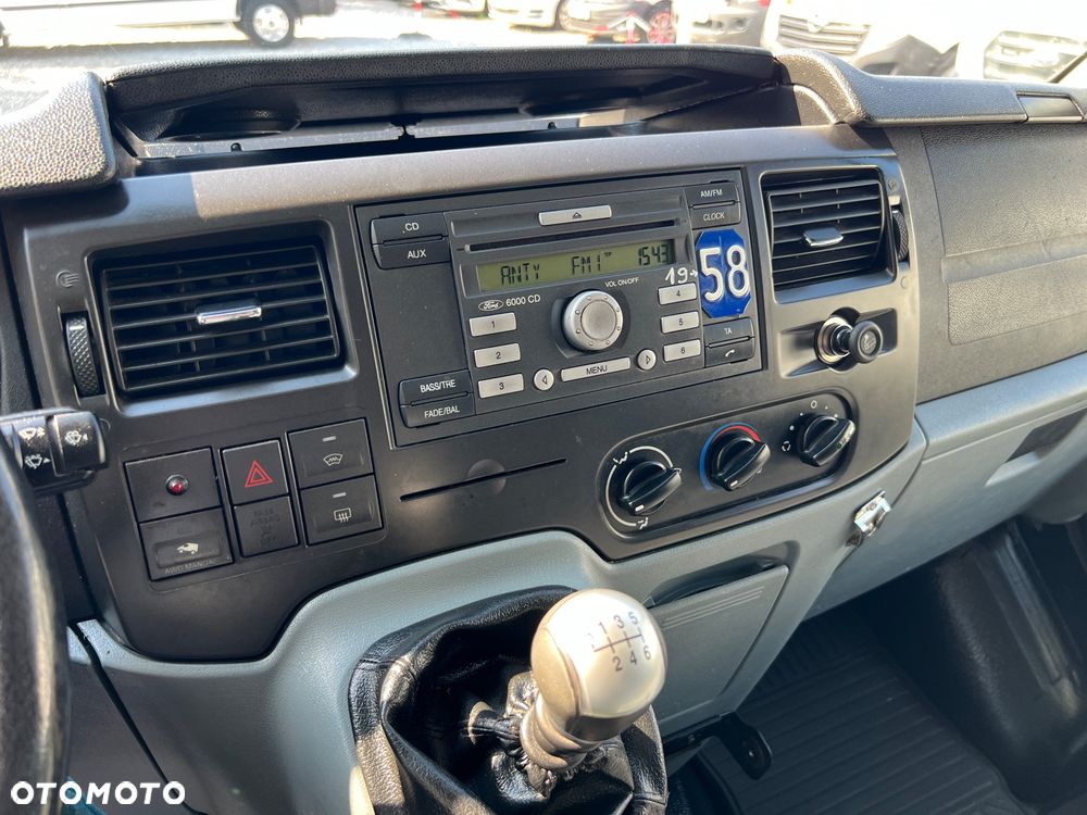 Ford Transit Furgon Brygadowy Doka 6 os. 4x4 AWD 2.4 TDCI 140KM Wyciągarka Webasto HAK - 21