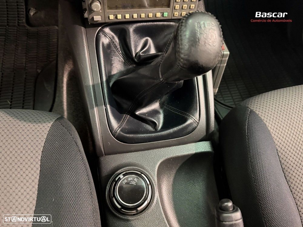 Mitsubishi L200 2.4 DI-D CD Invite CC 4WD - 18