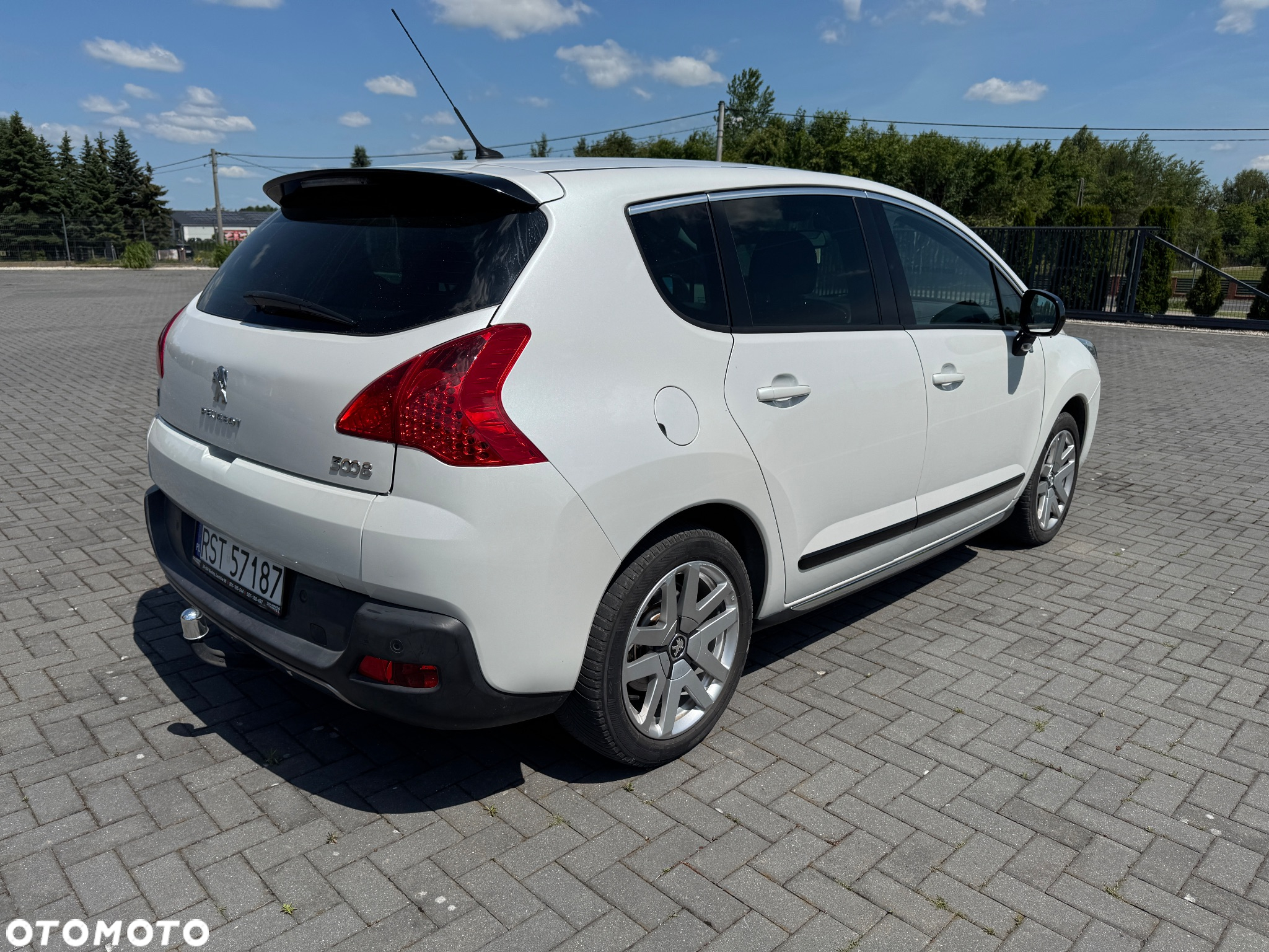 Peugeot 3008 2.0 HYbrid4 - 5